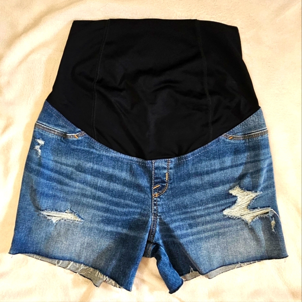 Isabel Maternity by Ingrid & Isabel Over Belly Midi Maternity Jean Shorts SIZE 4